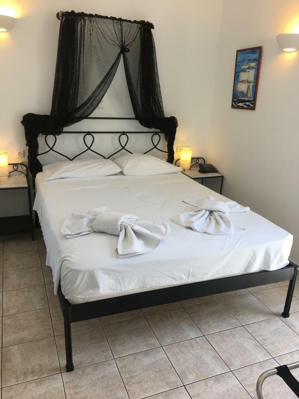 Sea Side Beach Hotel Kamari  Ngoại thất bức ảnh